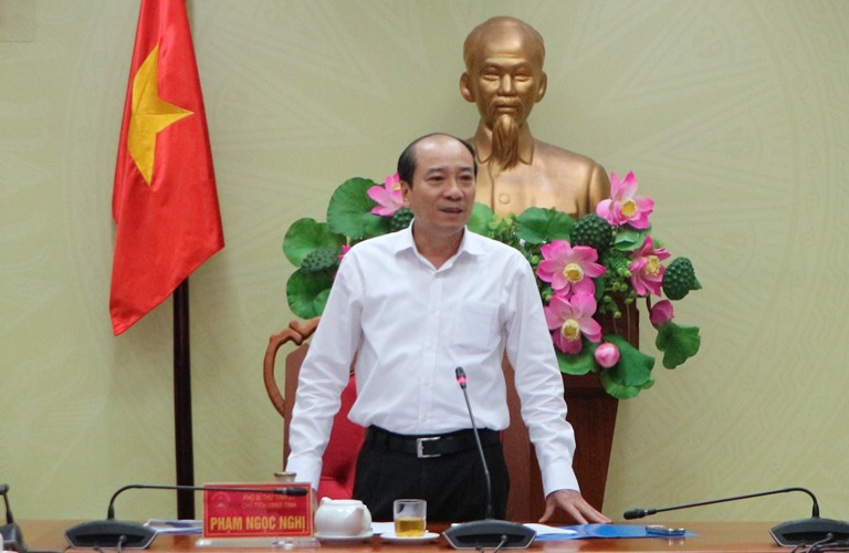 UBND tỉnh họp giải quyết khó khăn, vướng mắc cho doanh nghiệp